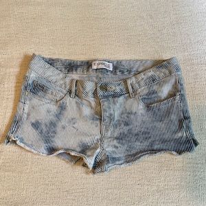 pinstripe acid wash express shorts
